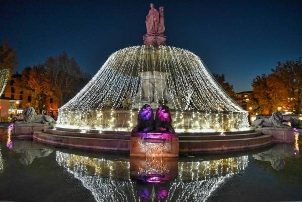 5 LED Fountain Lighting Trends Every Designer Should Know